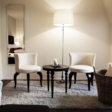 Schloss Huenigen Hotell 4*