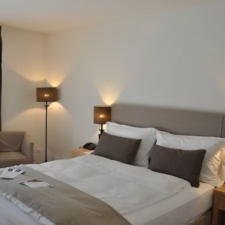 Hotel Schloss Huenigen Konolfingen