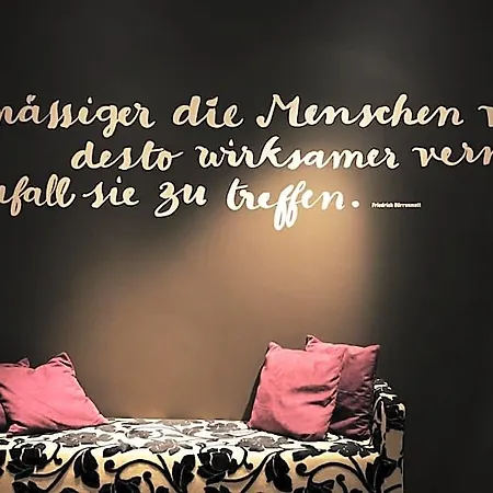 Schloss Huenigen 호텔 4*