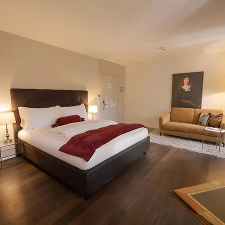 Schloss Huenigen Hotel 4*