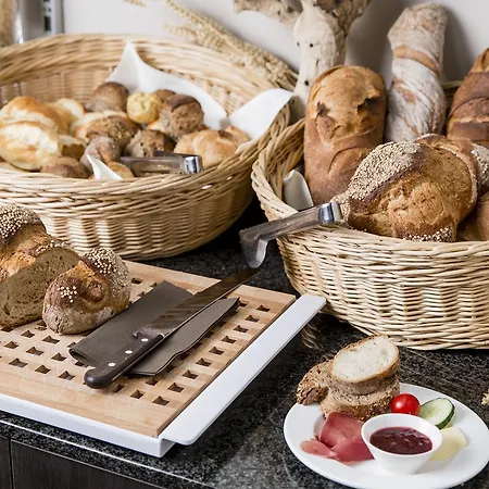 Schloss Huenigen Hotel Konolfingen