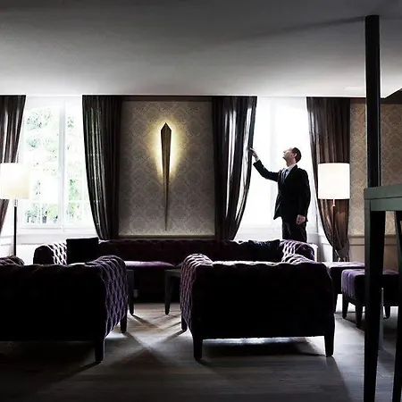Hotel Schloss Huenigen 4*