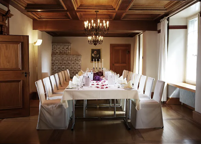 Hotell Schloss Huenigen