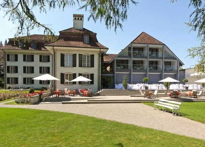 Schloss Huenigen Hotell 4*