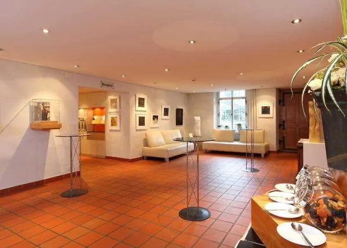 Hotel Schloss Hünigen 4*