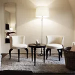 Schloss Huenigen Hotel 4*