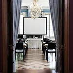 Schloss Huenigen Hotel 4*