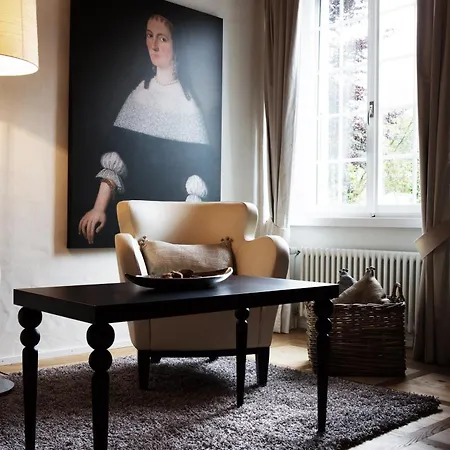 Hotel Schloss Hünigen 4*