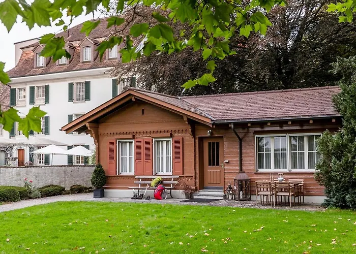 Schloss Huenigen Hotel