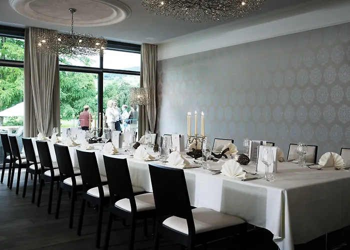 Hotel Schloss Huenigen Konolfingen