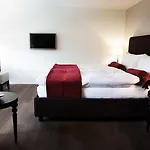 Hotel Schloss Huenigen