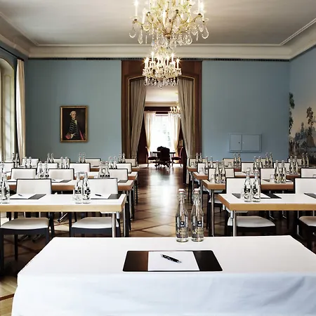 Szálloda Schloss Huenigen